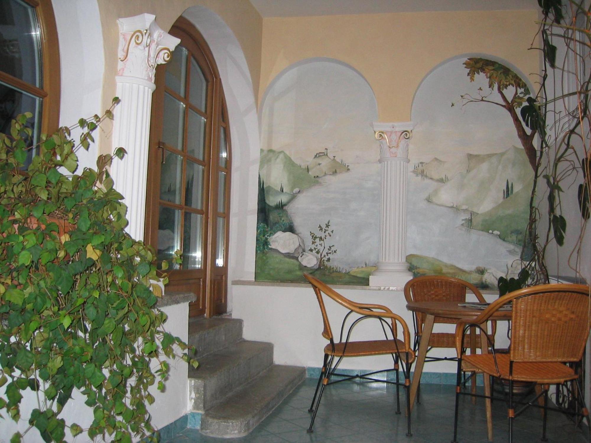 Parkhotel Post Chiusa Bagian luar foto