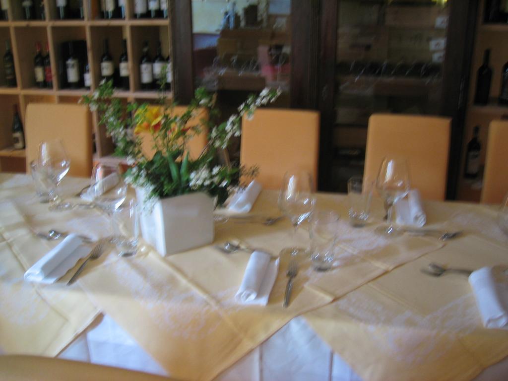 Parkhotel Post Chiusa Bagian luar foto